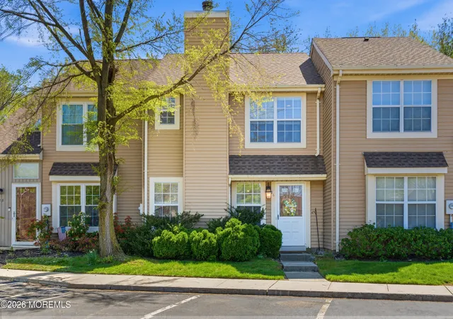 2nd image of 26 Alameda Ct, Eatontown, NJ 07724 | MLS# 22625771