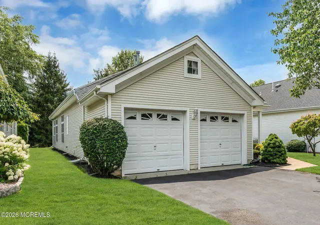 3rd image of 12 Quicksilver Ct, Lakewood, NJ 08701 | MLS# 22623116