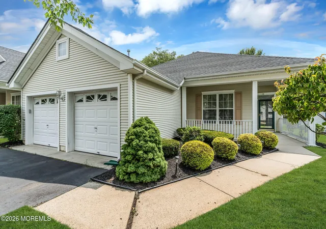 5th image of 12 Quicksilver Ct, Lakewood, NJ 08701 | MLS# 22623116