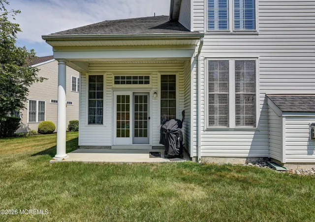 Photo 2 of Single family home for sale at 24 Kings Ml Rd, Monroe Township, NJ 08831 | MLS# 22621308 | Listing updated on 2026-09-29
