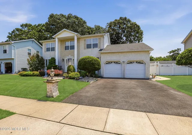 Photo 3 of Sale Pending at 11 Bronia St, Howell, NJ 07731 | MLS# 22621517 | Listing updated on 2026-08-24