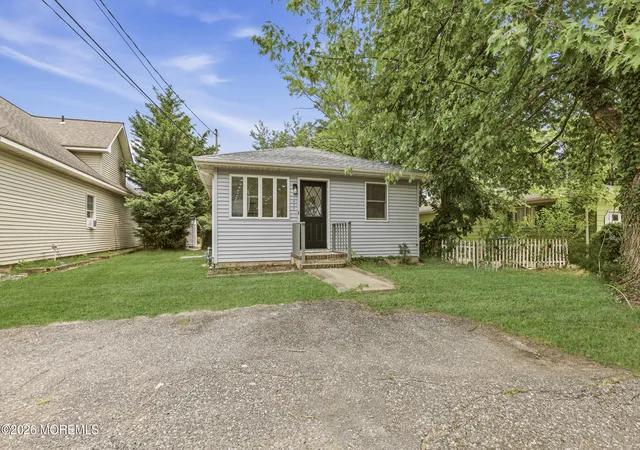 3rd image of 1622 Abbott Ave, Toms River, NJ 08753 | MLS# 22621796