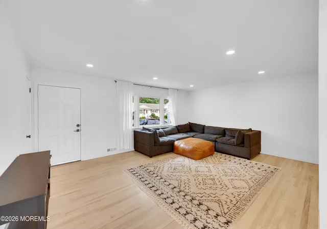 Photo 4 of Sale Pending at 406 Midstreams Rd, Brick, NJ 08724 | MLS# 22621486 | Listing updated on 2026-09-05