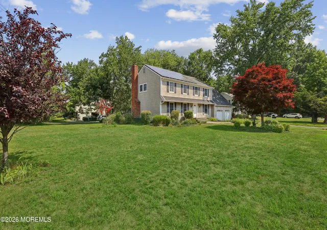 2nd image of 4 Oakwood Ln, Little Silver, NJ 07739 | MLS# 22621292