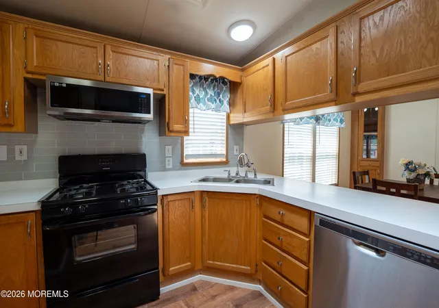 Photo 3 of Single family home for sale at 115 Briarwood Ct, Whiting, NJ 08759 | MLS# 22621422 | Listing updated on 2026-10-13