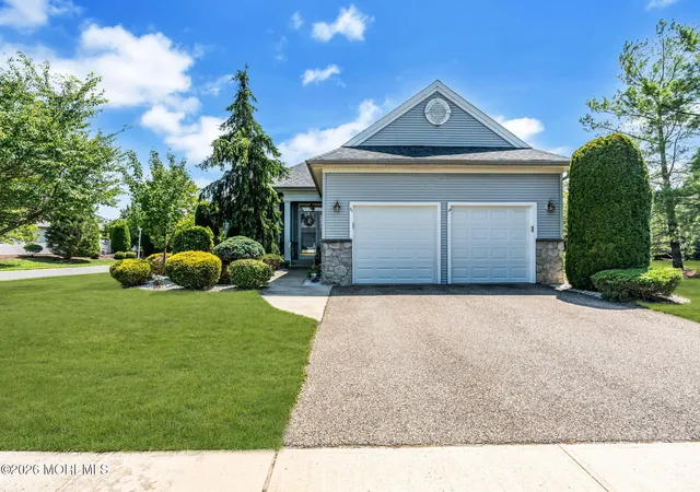 Photo 3 of Sale Pending at 21 Chaucer Cir, Manchester Township, NJ 08759 | MLS# 22621615 | Listing updated on 2026-08-27
