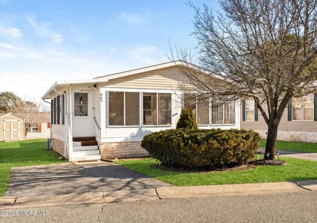 Photo 1 of Single family home for sale at 405 Maplehurst Ct, Whiting, NJ 08759 | MLS# 22621540 | Listing updated on 2026-09-24