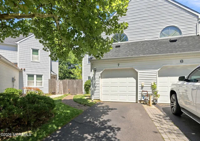 4th image of 7 Browning Ct, Freehold, NJ 07728 | MLS# 22622132