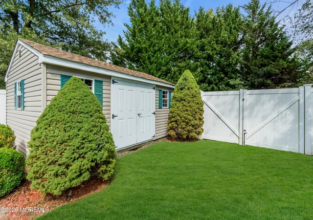 50th image of 1 Sherrybrooke Dr, Howell, NJ 07731 | MLS# 22622064