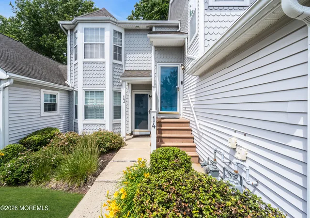 4th image of 14 Evergreen Ct, Freehold, NJ 07728 | MLS# 22621556