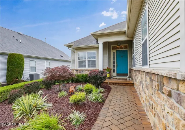 3rd image of 9 Derry Meeting Dr, Manalapan, NJ 07726 | MLS# 22621588