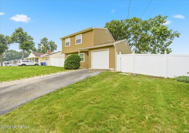 Photo 1 of Sale Pending at 1948 Teakwood Rd, Toms River, NJ 08753 | MLS# 22621506 | Listing updated on 2026-08-20