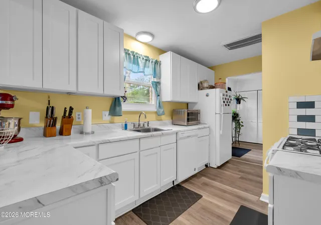 5th image of 24 Cedarbrook Ln, Little Egg Harbor Twp, NJ 08087 | MLS# 22622093