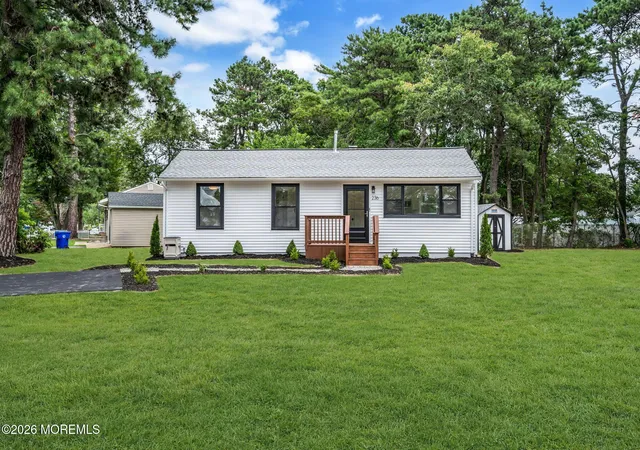 Photo 4 of Sale Pending at 236 Orangewood Dr, Brick, NJ 08723 | MLS# 22622457 | Listing updated on 2026-08-20