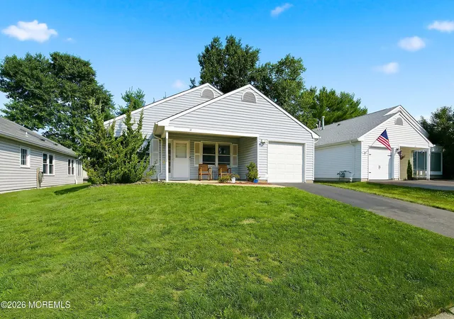 Photo 2 of Single family home for sale at 12 Springhill Dr, Brick, NJ 08724 | MLS# 22621693 | Listing updated on 2026-09-15