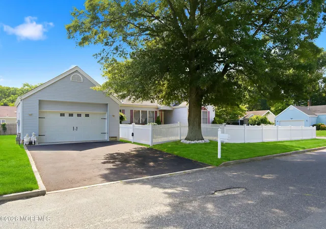 4th image of 101 Foxwood Ln, Forked River, NJ 08731 | MLS# 22621646
