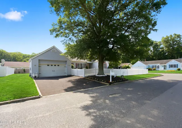 5th image of 101 Foxwood Ln, Forked River, NJ 08731 | MLS# 22621646