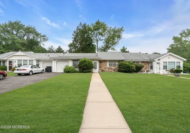 2nd image of 86 Camellia Dr #B, Lakewood, NJ 08701 | MLS# 22621592