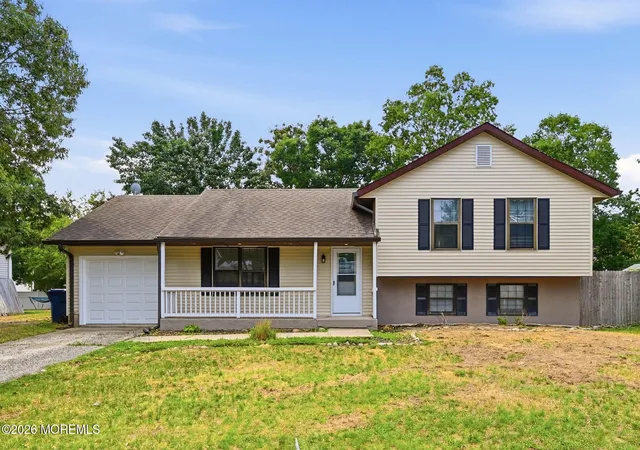 Photo 2 of Single family home for sale at 95 Hollybrook Dr, Little Egg Harbor, NJ 08087 | MLS# 22621618 | Listing updated on 2026-09-08