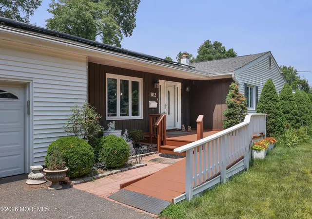4th image of 102 Stratford Rd, Tinton Falls, NJ 07724 | MLS# 22621634