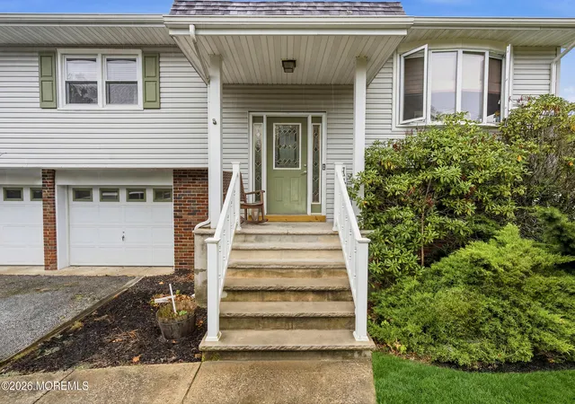 3rd image of 652 Brookside Dr, Toms River, NJ 08753 | MLS# 22621655