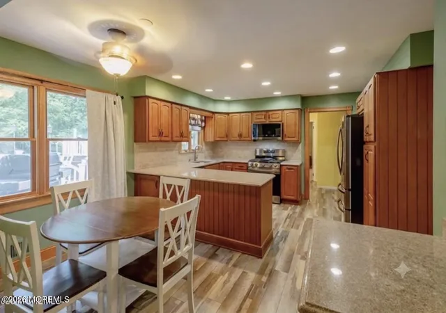 5th image of 21 Howe Ln, Freehold, NJ 07728 | MLS# 22622036