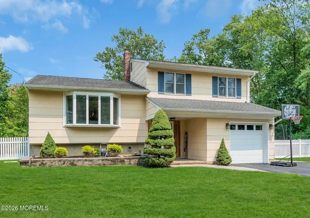 2nd image of 36 Essie Dr, Matawan, NJ 07747 | MLS# 22621722