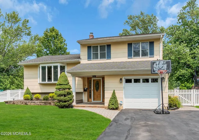 3rd image of 36 Essie Dr, Matawan, NJ 07747 | MLS# 22621722