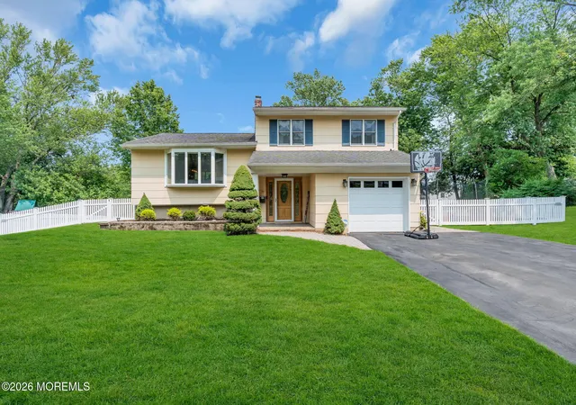 4th image of 36 Essie Dr, Matawan, NJ 07747 | MLS# 22621722