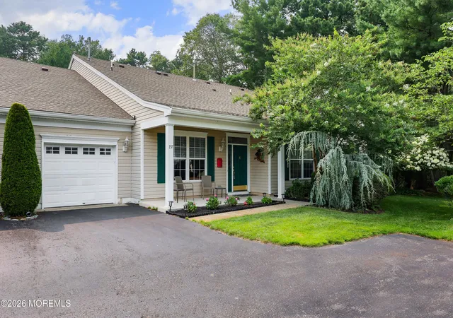27th image of 137 Greenlawns Dr, Lakewood, NJ 08701 | MLS# 22622180
