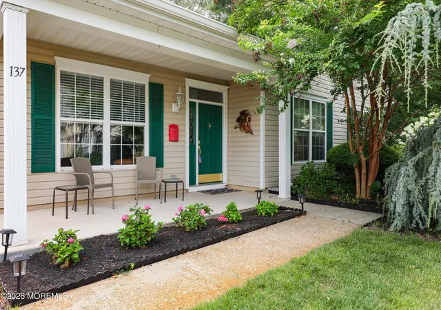 2nd image of 137 Greenlawns Dr, Lakewood, NJ 08701 | MLS# 22622180