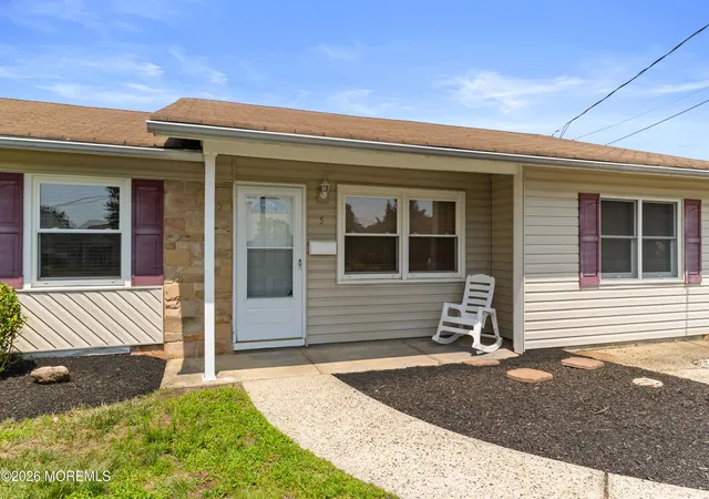 2nd image of 5 Forest Park Ter, Monroe Township, NJ 08831 | MLS# 22621827