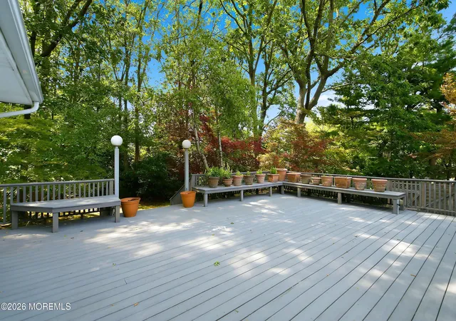 Photo 4 of Sale Pending at 4 Bay Hl Rd, Leonardo, NJ 07737 | MLS# 22621887 | Listing updated on 2026-09-01