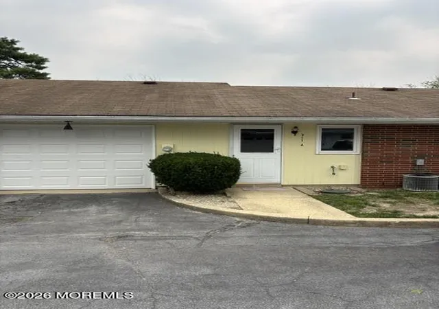 Photo 2 of Single family home for sale at 311a Dorchester Dr, Lakewood, NJ 08701 | MLS# 22621748 | Listing updated on 2026-07-16