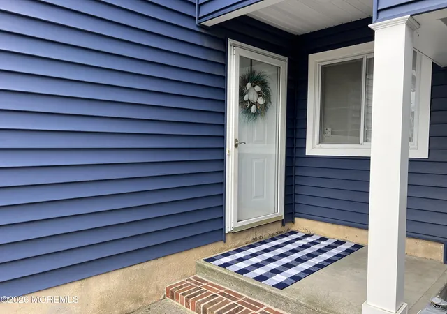 2nd image of 28 Spring Ct, Tinton Falls, NJ 07724 | MLS# 22621900