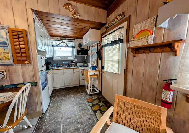 4th image of 105 W Surf Wy, Lavallette, NJ 08735 | MLS# 22621778