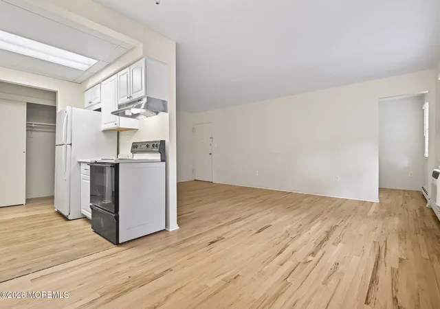 3rd image of 63 Stonehurst Blvd #G, Freehold, NJ 07728 | MLS# 22623523