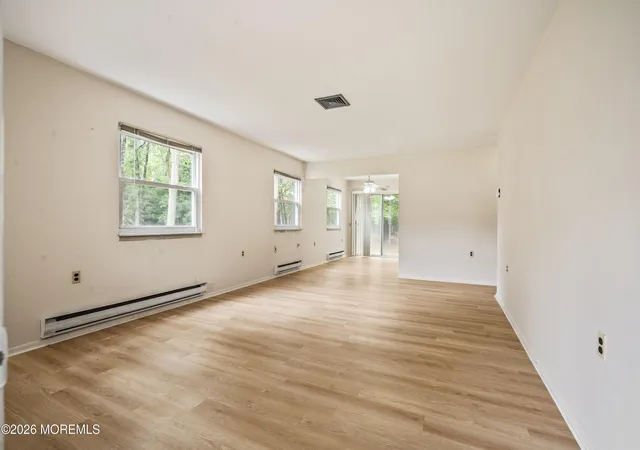 Photo 4 of Single family home for sale at 2 Mayflower Pl, Whiting, NJ 08759 | MLS# 22621832 | Listing updated on 2026-08-06