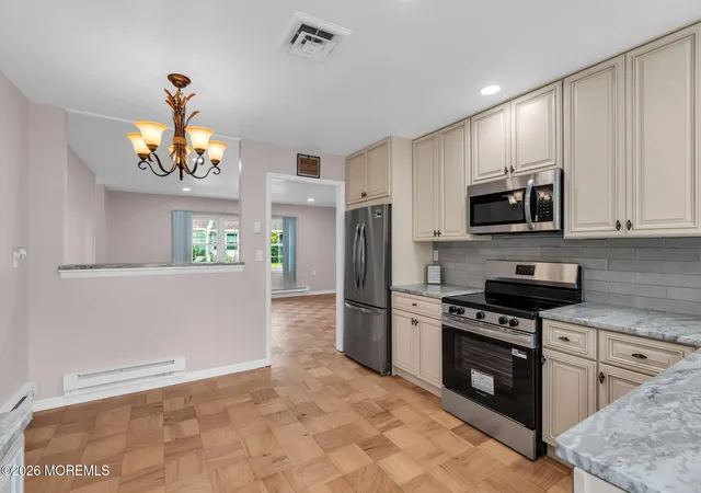 Photo 2 of Single family home for sale at 426 Chatham Ct, Lakewood, NJ 08701 | MLS# 22622057 | Listing updated on 2026-10-12