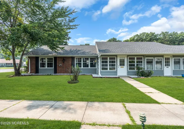 1st image of 426 Chatham Ct #A, Lakewood, NJ 08701 | MLS# 22622057