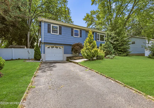 3rd image of 5 Dogwood Dr, Jackson, NJ 08527 | MLS# 22621911