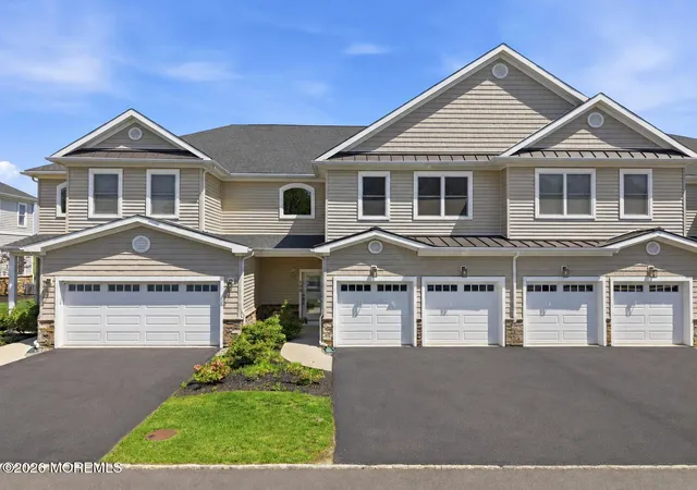 2nd image of 109 Hedgerow Ln, Manalapan, NJ 07726 | MLS# 22621921
