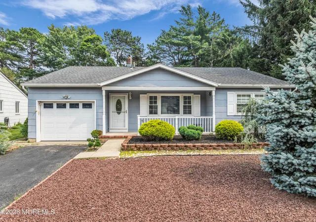 Photo 2 of Single family home for sale at 42 Sheepshead Dr, Toms River, NJ 08757 | MLS# 22621942 | Listing updated on 2026-09-15
