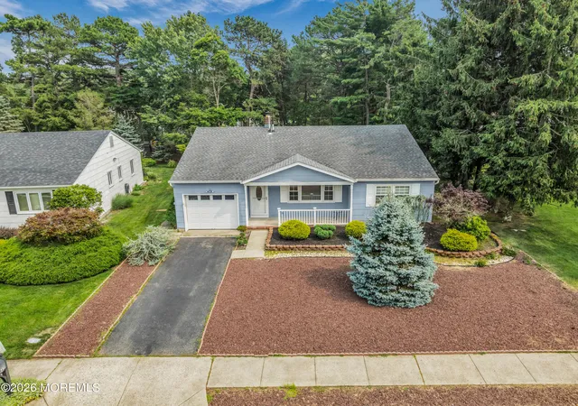 Photo 1 of Single family home for sale at 42 Sheepshead Dr, Toms River, NJ 08757 | MLS# 22621942 | Listing updated on 2026-09-15