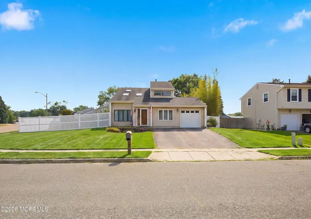 2nd image of 20 Deer Run Dr N, Barnegat, NJ 08005 | MLS# 22621929