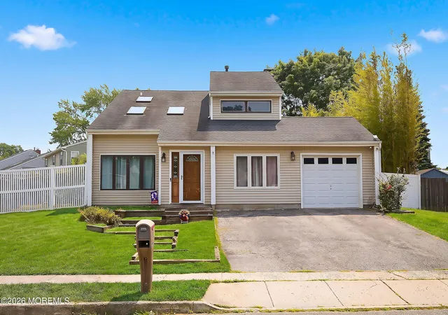 3rd image of 20 Deer Run Dr N, Barnegat, NJ 08005 | MLS# 22621929