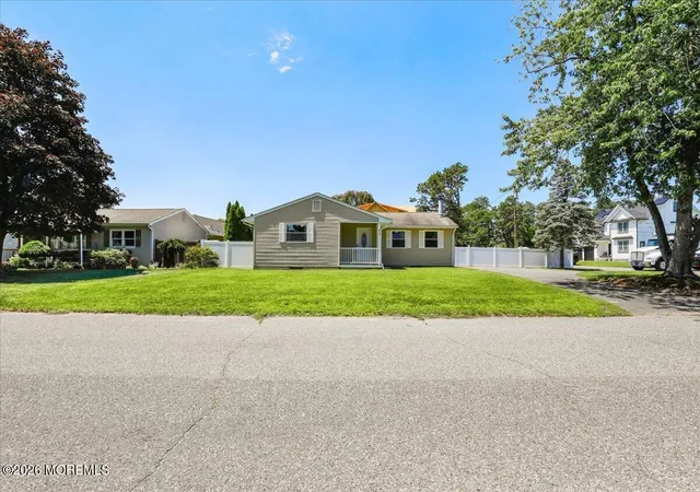 Photo 3 of Sale Pending at 813 Pemberton St, Toms River, NJ 08757 | MLS# 22622068 | Listing updated on 2026-08-26