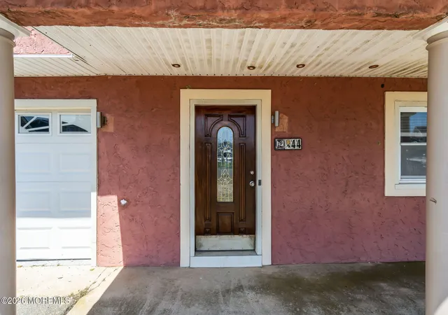Photo 4 of Single family home for sale at 44 Green Is Rd, Toms River, NJ 08753 | MLS# 22622230 | Listing updated on 2026-09-14