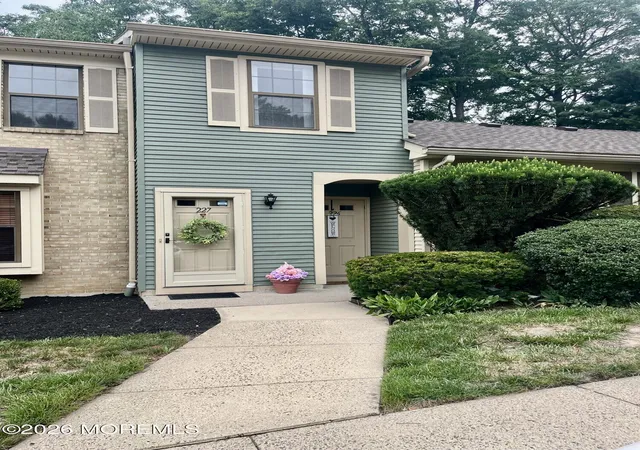 1st image of 226 Perth Hill Ct, Matawan, NJ 07747 | MLS# 22622026