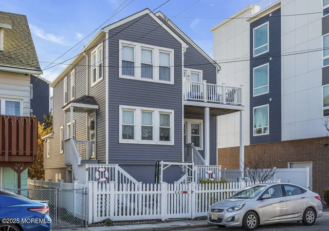 3rd image of 305 Hamilton Ave, Seaside Heights, NJ 08751 | MLS# 22622014